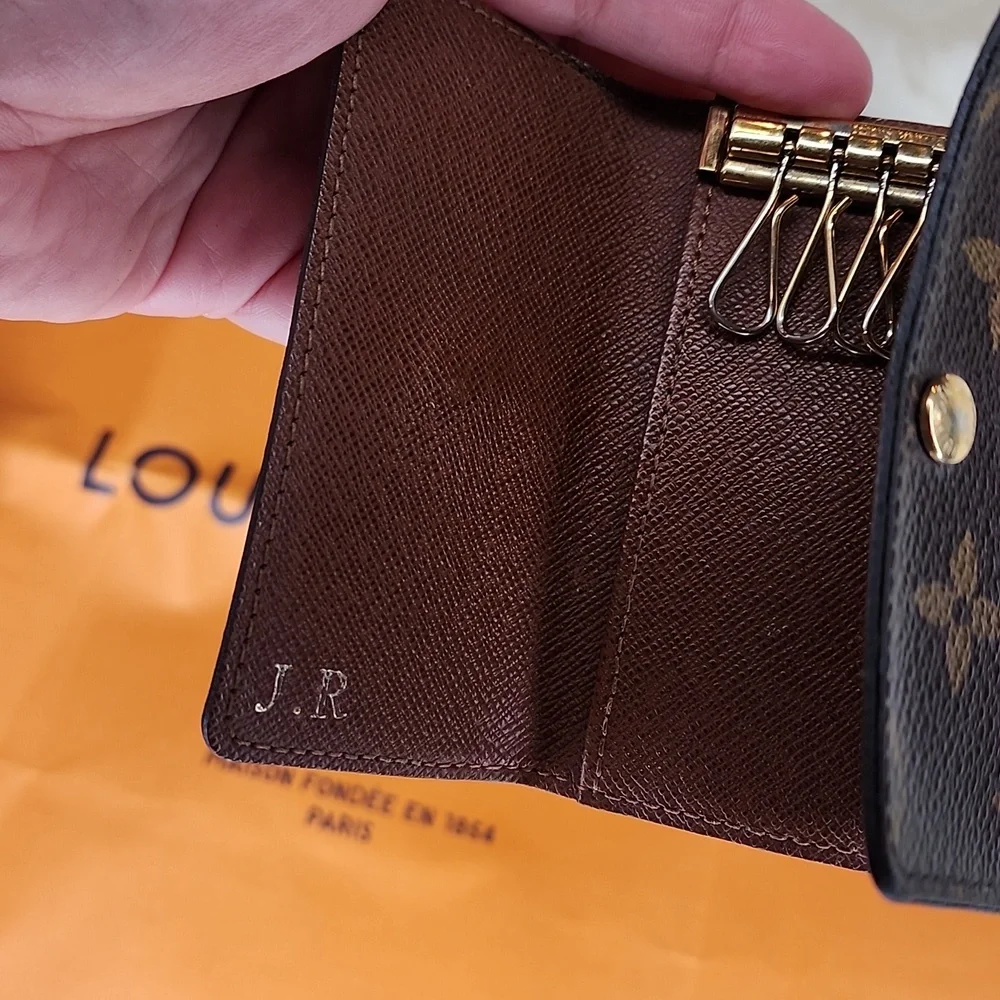 LOUIS VUITTON LV MULTICLES 6 MONOGRAM KEY HOLDER WALLET - Picture 13 of 14
